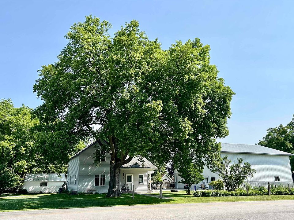 1st image of 2493 River Rd