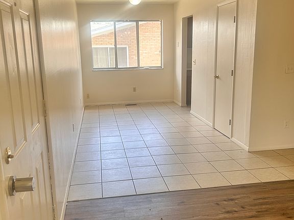 Eat-In Kitchen / Family Room