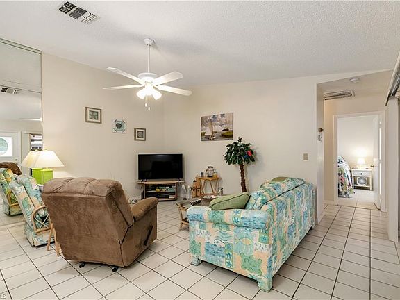 4th image of 15468 Crystal Lake Dr