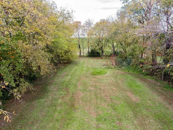 3841 Canada Dr, Dallas, TX 75212