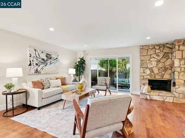 202 Miramonte Dr, Moraga, CA 94556