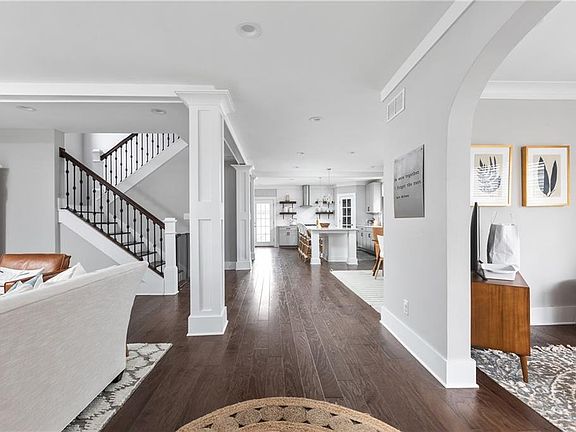2nd image of 4721 N Park Ave