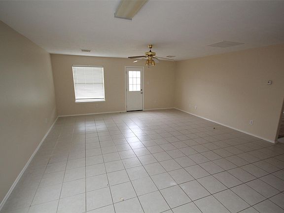 4th image of 2615 Knoll Shadows Ln