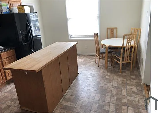 502 Harrison Ave — Photo 14