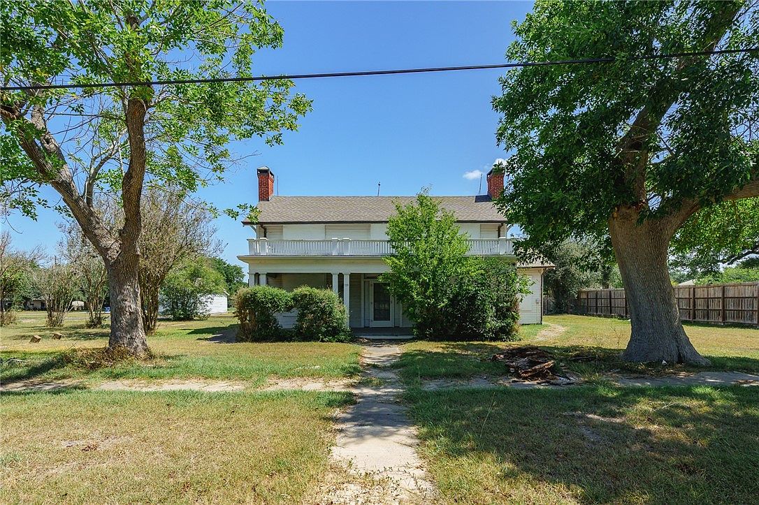 108 W Plasuela St, Refugio, TX 78377 MLS 423523 Zillow