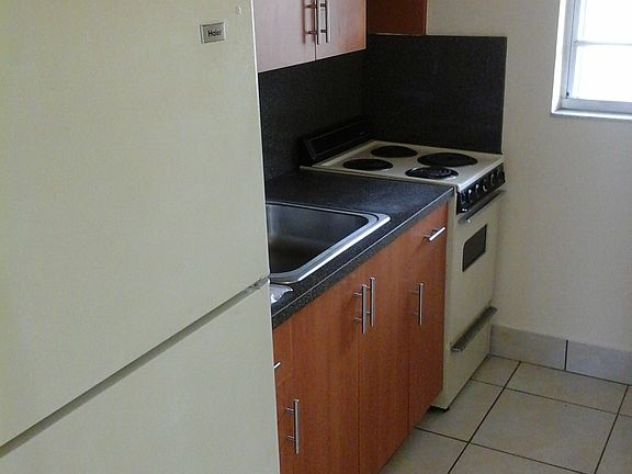 5th image of 3698 William Ave APT 9