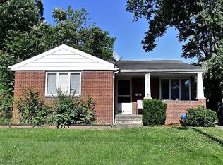 1560 Bonnie Brae Ave NE, Warren, OH 44483