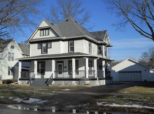 802 W Jefferson St, Oregon, IL 61061