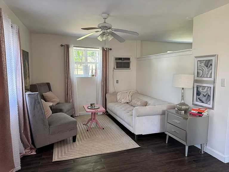 2686 Rosemary St NW — Photo 6