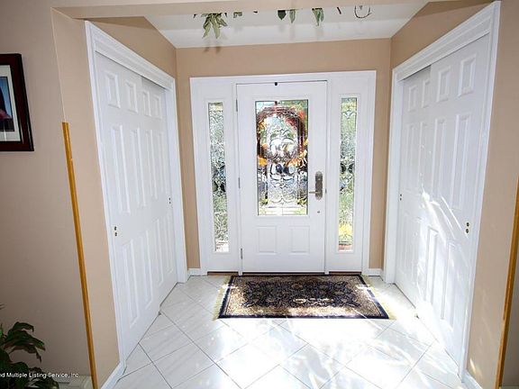 3rd image of 45 Hanover Ave
