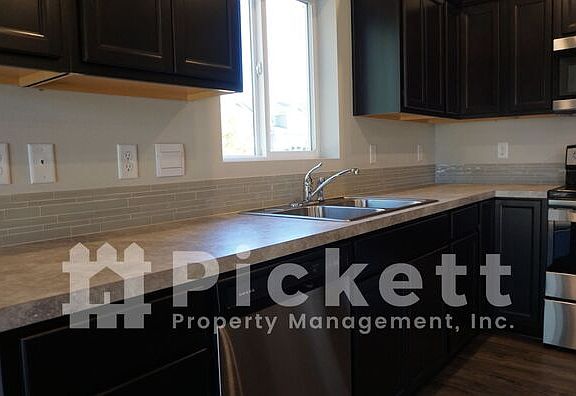 4th image of 6461 Hornet Cir