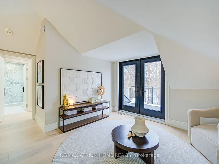 6 Hillholm Rd — Photo 30