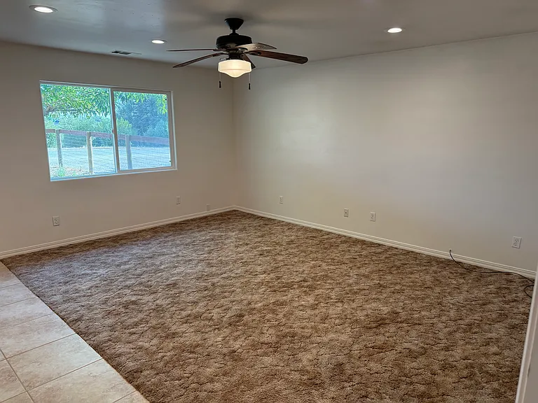 8389 Plane View Pl — Photo 4