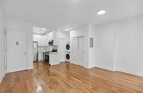 338 W 72nd St #4R Photo 1