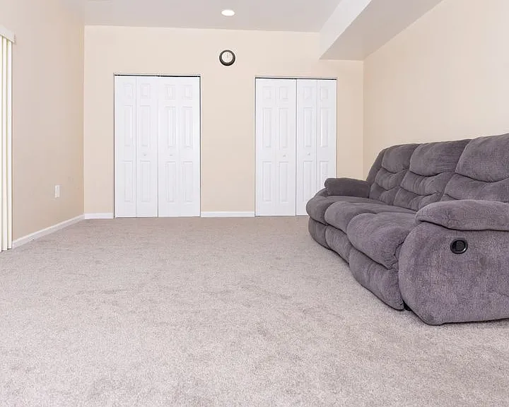 2072 Sheaffer Rd — Photo 57
