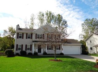 825 Kentwood Dr, Racine, WI 53402