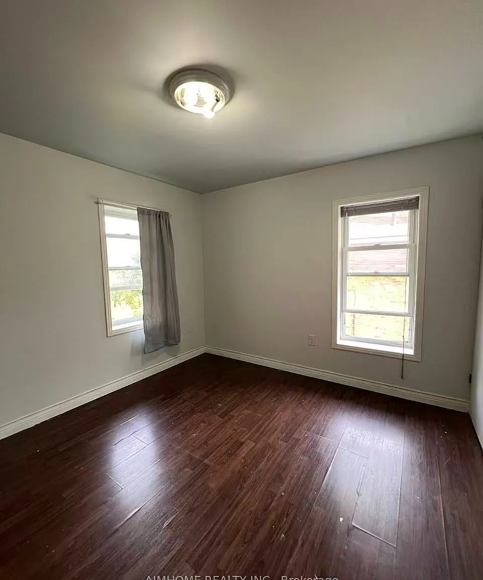 4 bed, $1,850 — Photo 3