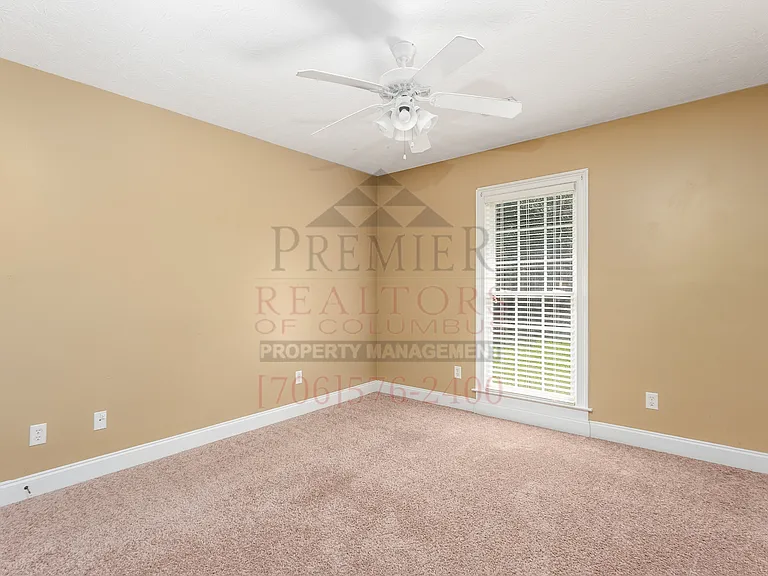 251 Owens Rd — Photo 31