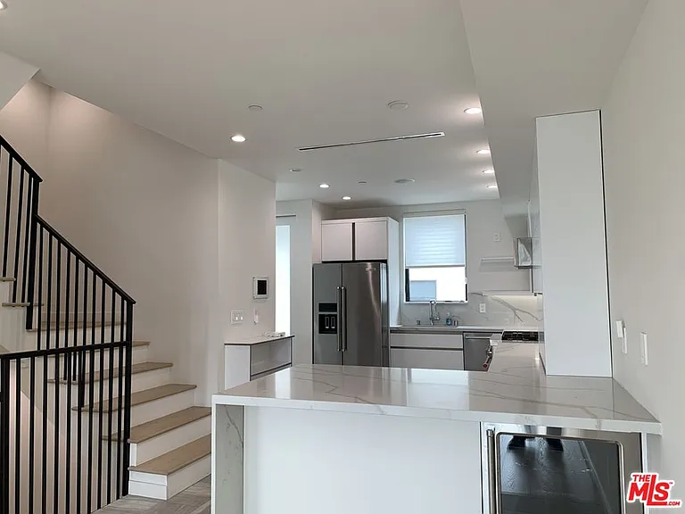 11341 Pearl St — Photo 24