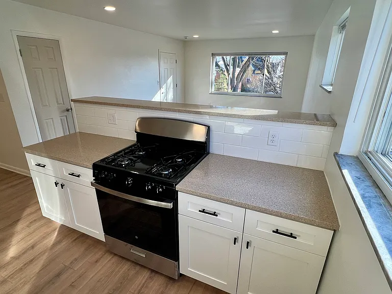 5654 Macey Ave #4 — Photo 11