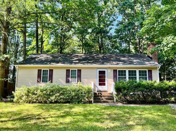 10101 Bayham Dr, North Chesterfield, VA 23235