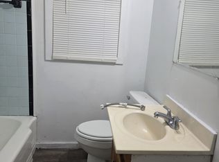 4701 Birchcrest Dr #3, Flint, MI 48504