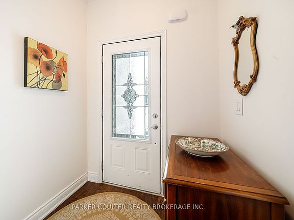 3rd image of 175 Lucy Ln