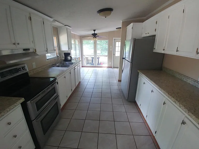 Sharon Rd — Photo 3