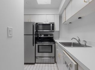21-25 Cleveland Pl #6, Boston, MA 02113