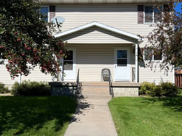 2122 W 6th St, Grand Island, NE 68803