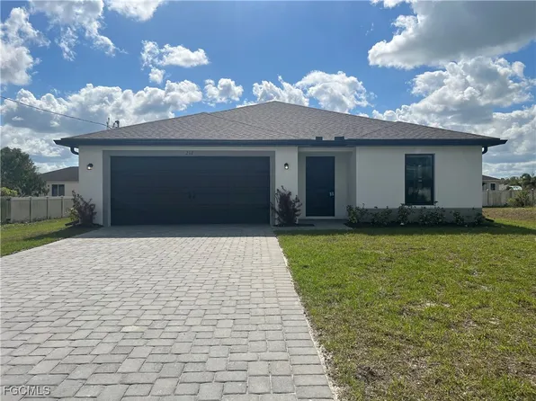 144 Blackstone Dr, Fort Myers, FL 33913