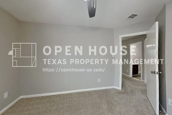 7718 Balsam Crossing Ln — Photo 11