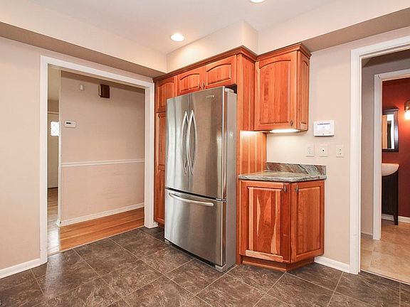 3rd image of 1636 Westhill Blvd