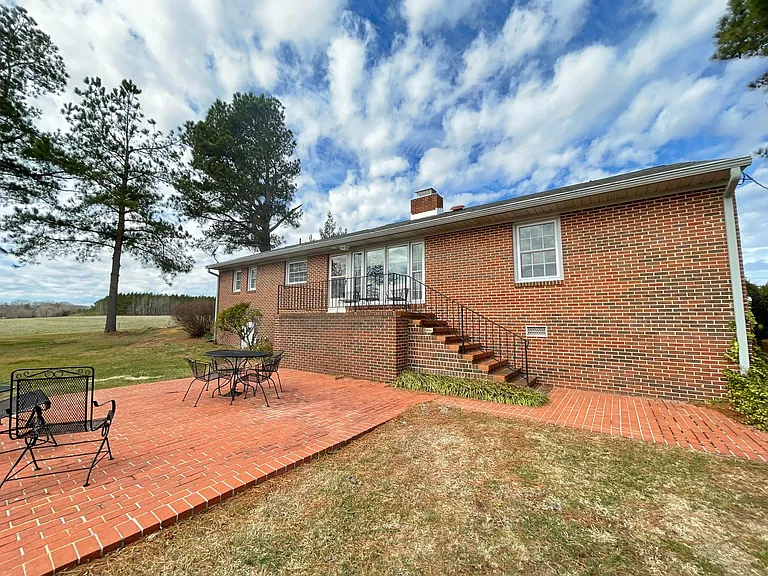 9274 Old Cox Rd — Photo 16