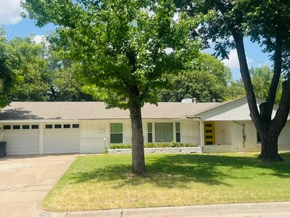 3616 Wooten Dr, Fort Worth, TX 76133