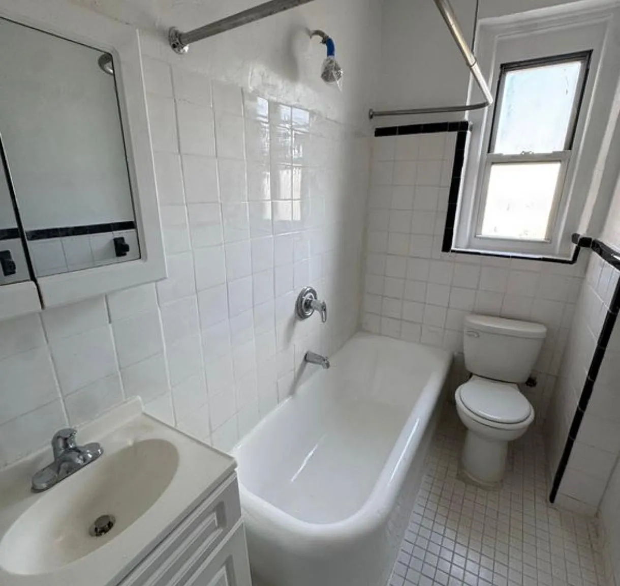 1 bed, 900 sqft, $1,925 — Photo 3