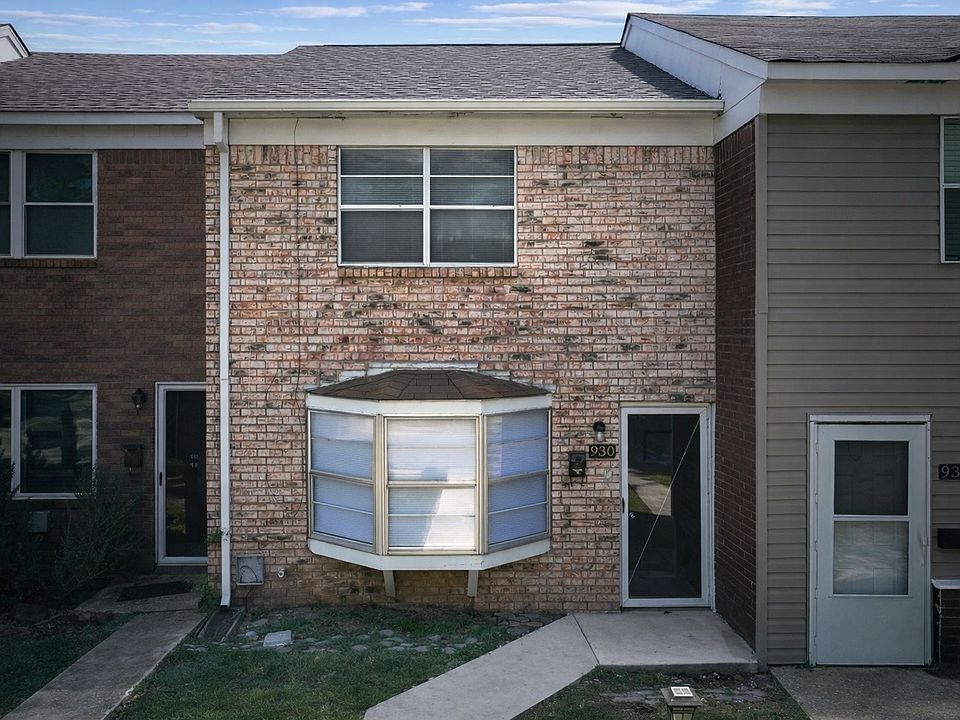 1st image of 930 P St SW