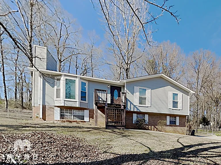 4353 Morningside Dr — Photo 1