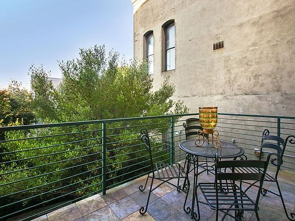 4th image of 1826 Eddy St #3