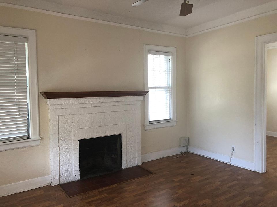 1st image of 210 S Moody Ave APT 4