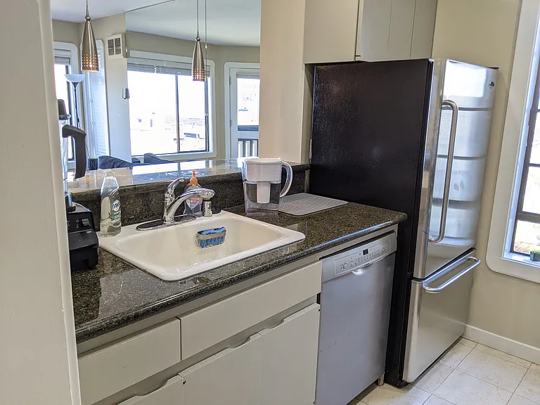 1818 Broadway St #204 — Photo 3
