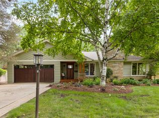 510 W Prairie Ave, Wheaton, IL 60187