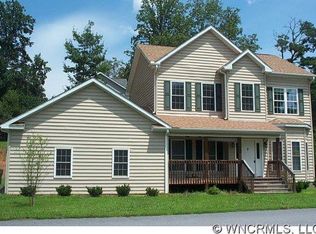 10 Forest Lake Dr, Asheville, NC 28803