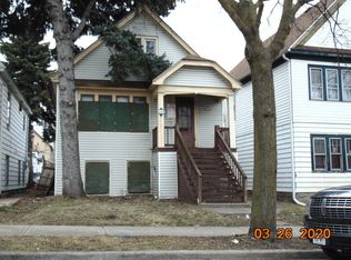 2558 S 9th Pl, Milwaukee, WI 53215