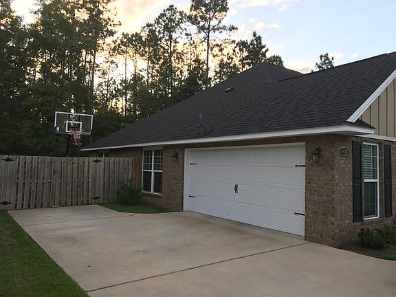 Garage, Double Gate