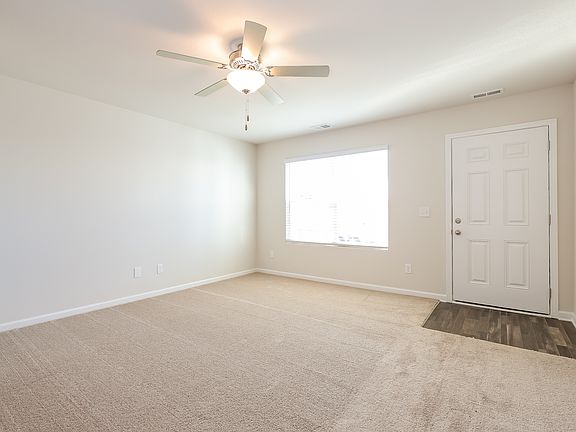 4th image of 4069 Reinfield Dr