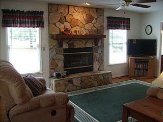 2nd image of 217 Stone Oak Ct