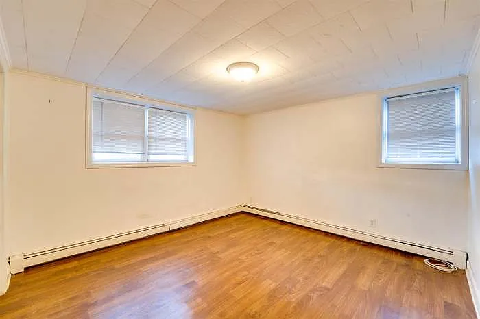 84 Lincoln St #1 — Photo 3