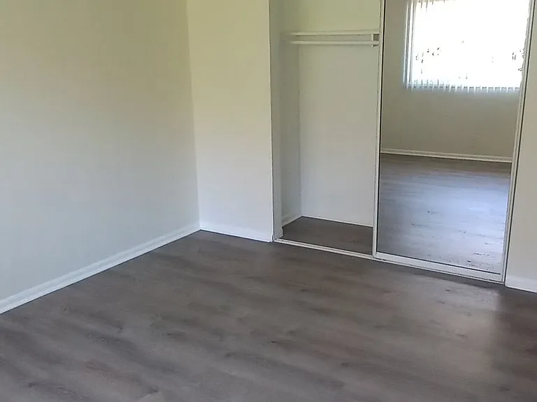 Keswick Court Apartments — Photo 111