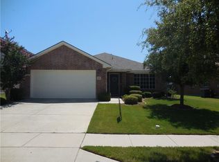 1109 Nighthawk Rd, Fort Worth, TX 76108